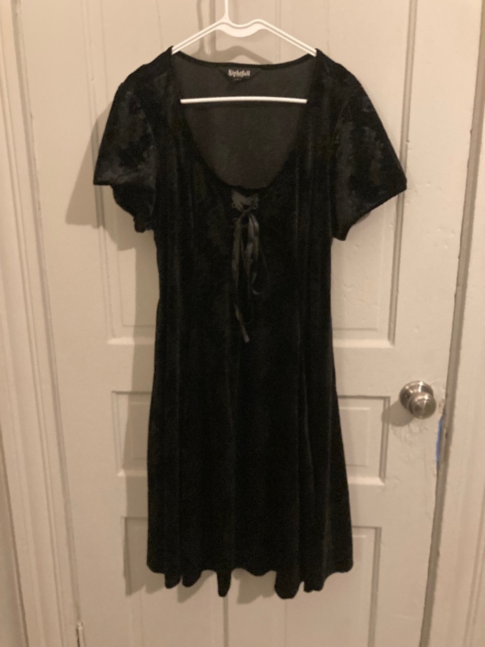 Torrid Nightfall Plus Size 1x Black Velvet Dress with Embossed Skull Print